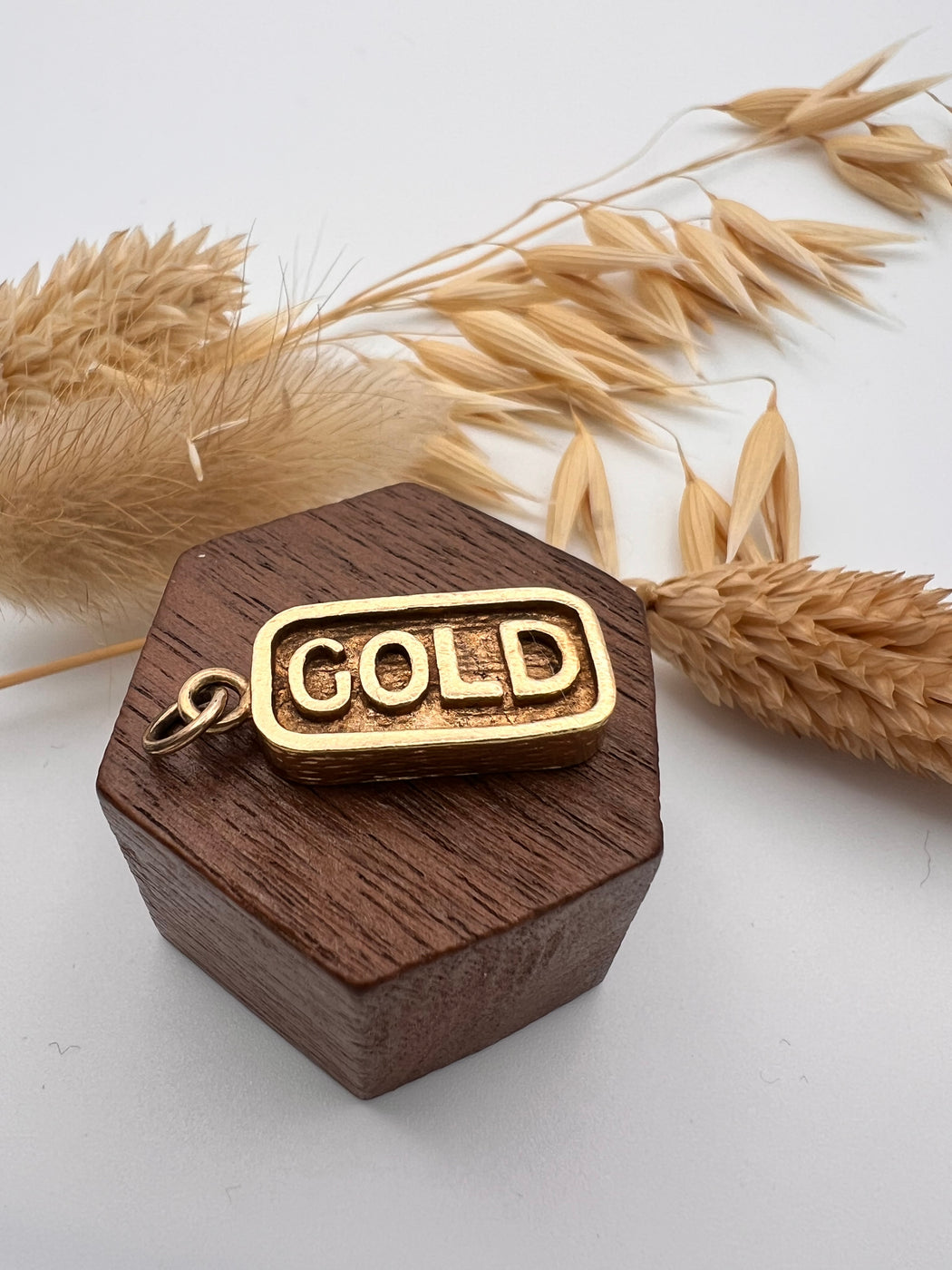 Vintage 9ct Gold Bar Charm