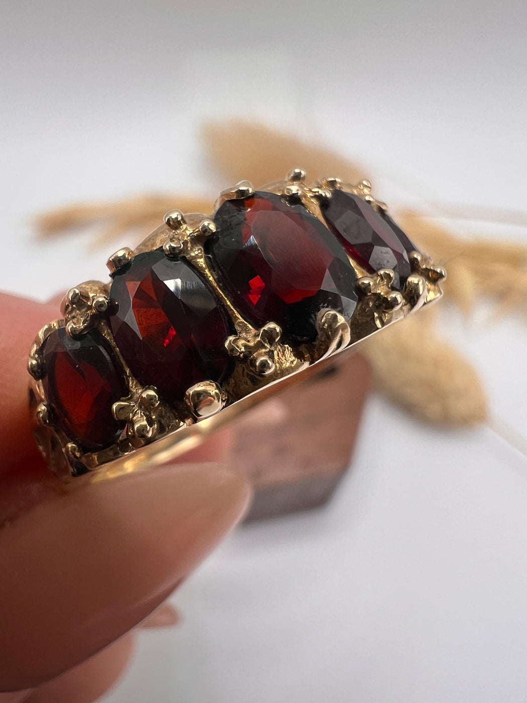 Chunky Vintage 9ct Garnet Ring