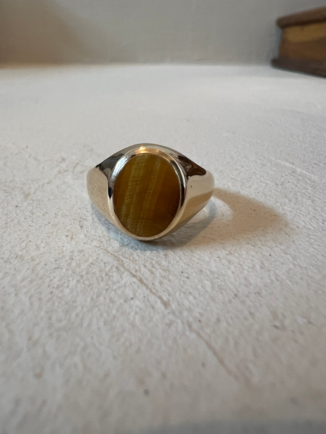 9ct Gold Oval Tigers Eye Signet Ring Size M