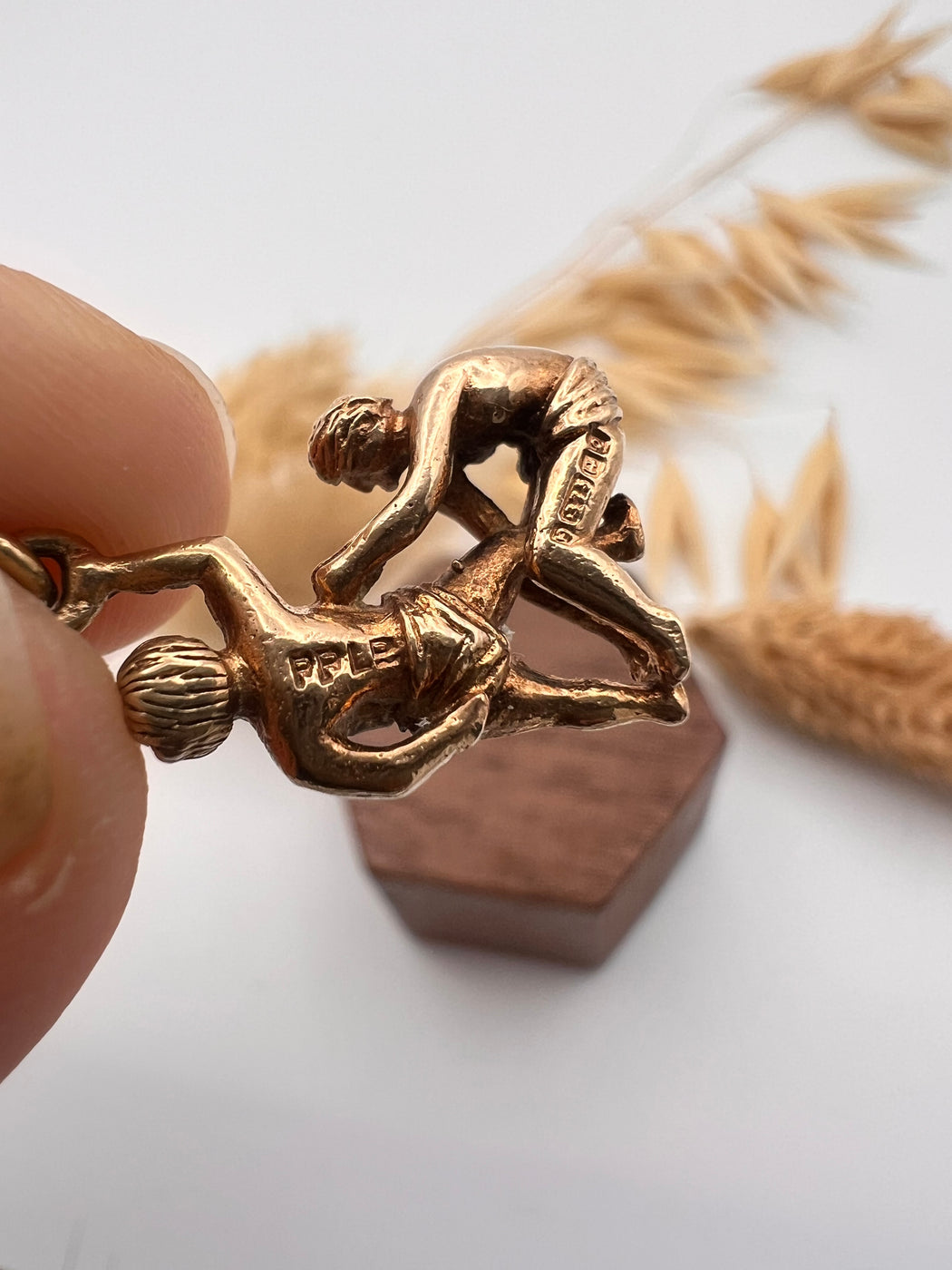 Vintage 9ct Gemini Zodiac Charm