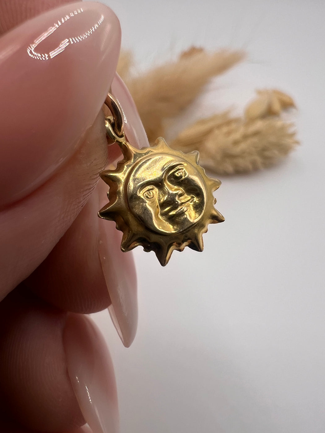 Vintage 9ct Yellow Gold Celestial Sun Charm