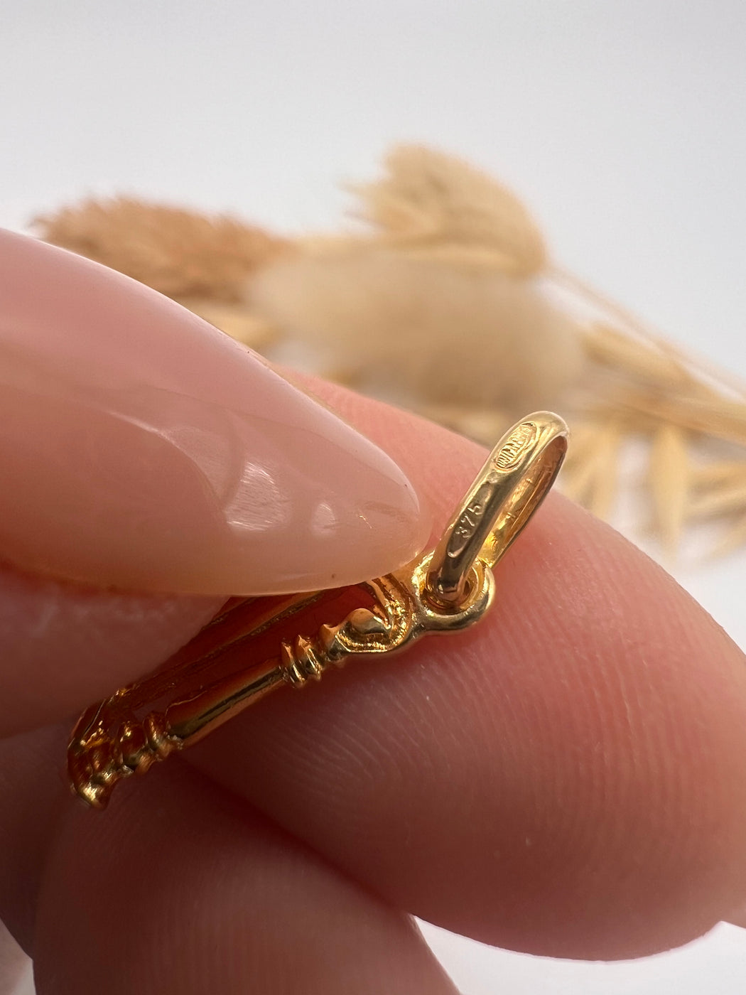 Vintage 9ct Gold Harp Charm