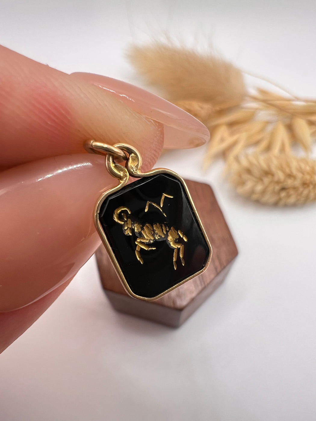 9ct Gold And Onyx Capricorn Zodiac Charm