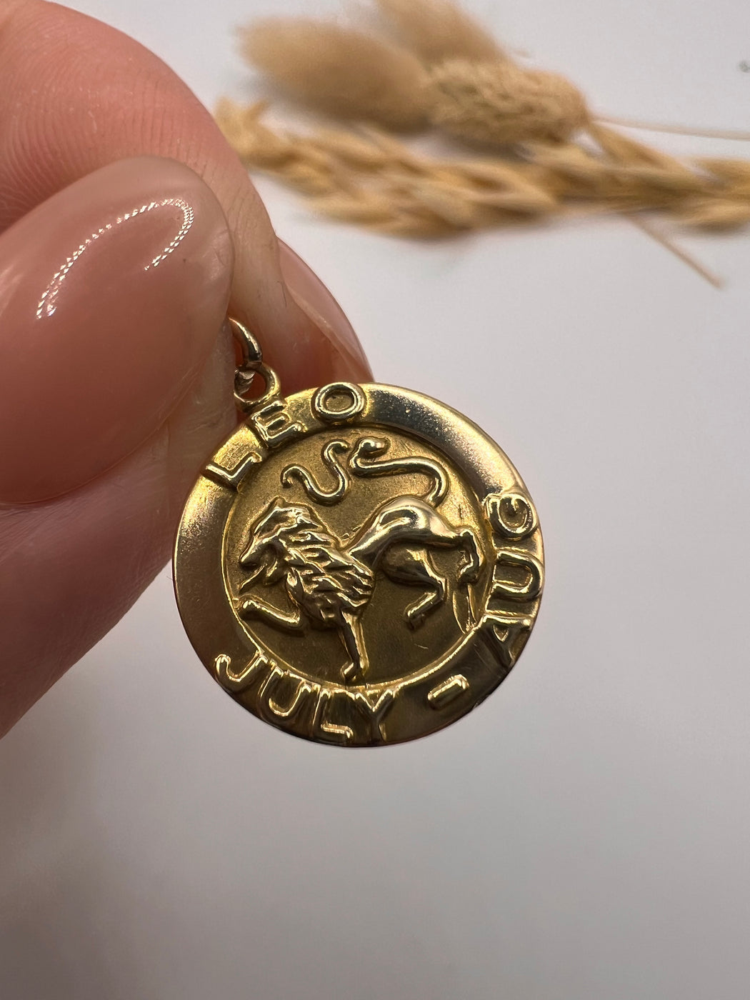 Vintage 9ct Leo Zodiac Sign Charm
