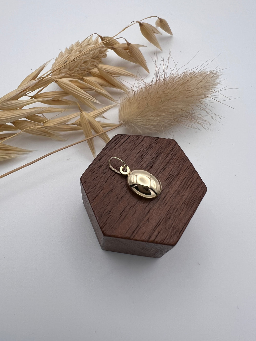 Vintage 9ct Coffee Bean Charm