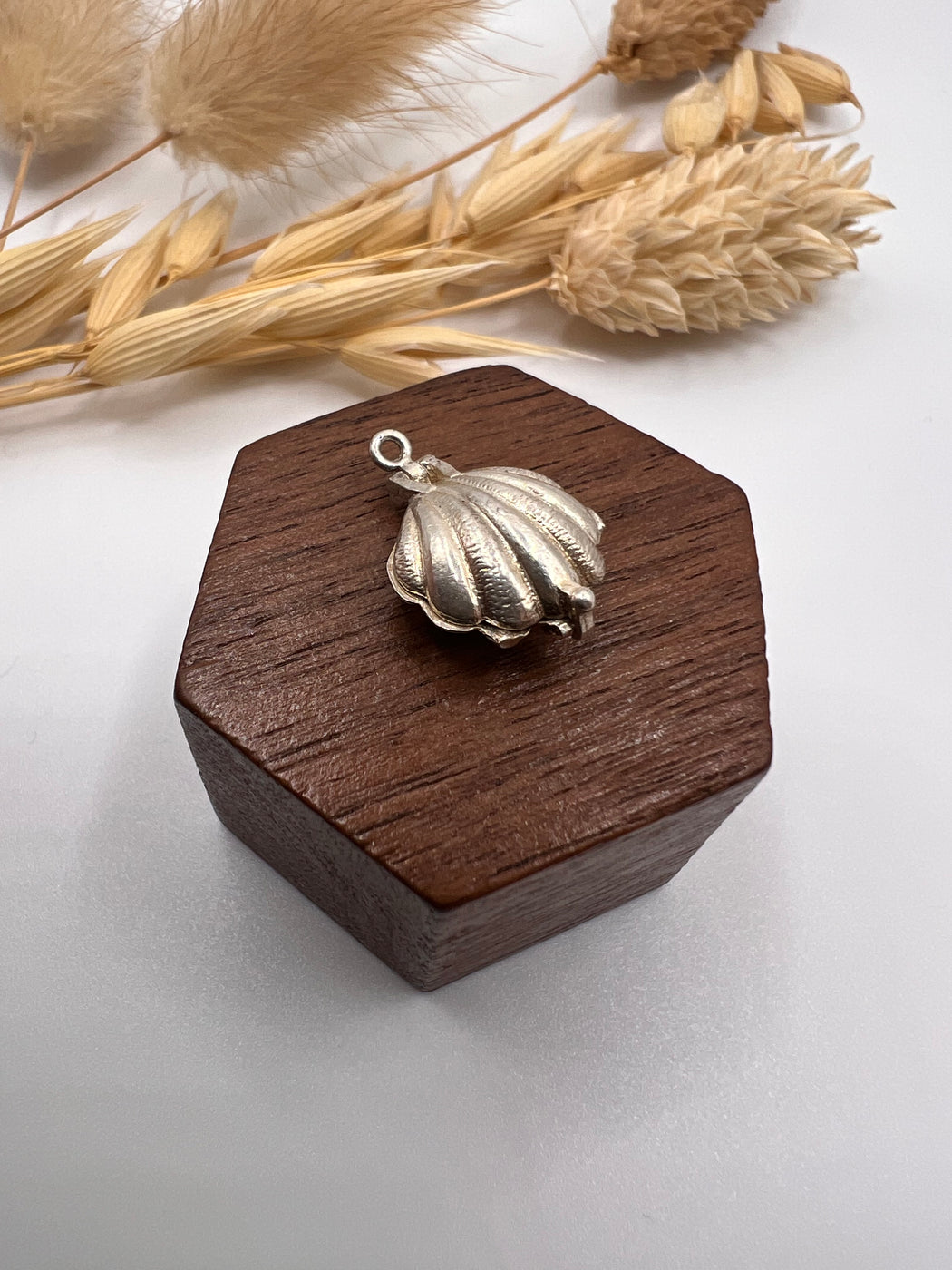 Vintage Silver Articulated Oyster With Pearls Charm