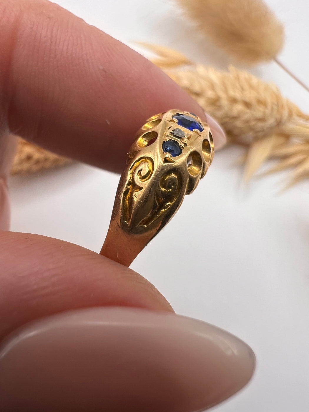 18ct 19th Century Sapphire and Diamond Boat Ring