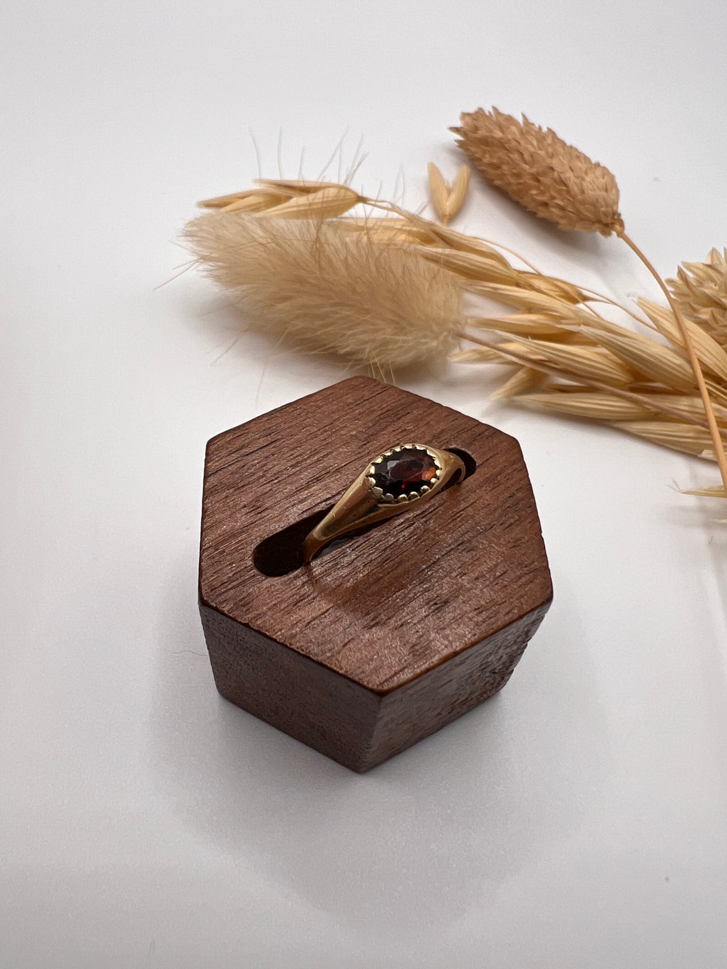 Vintage 9ct Gypsy Set Garnet Ring
