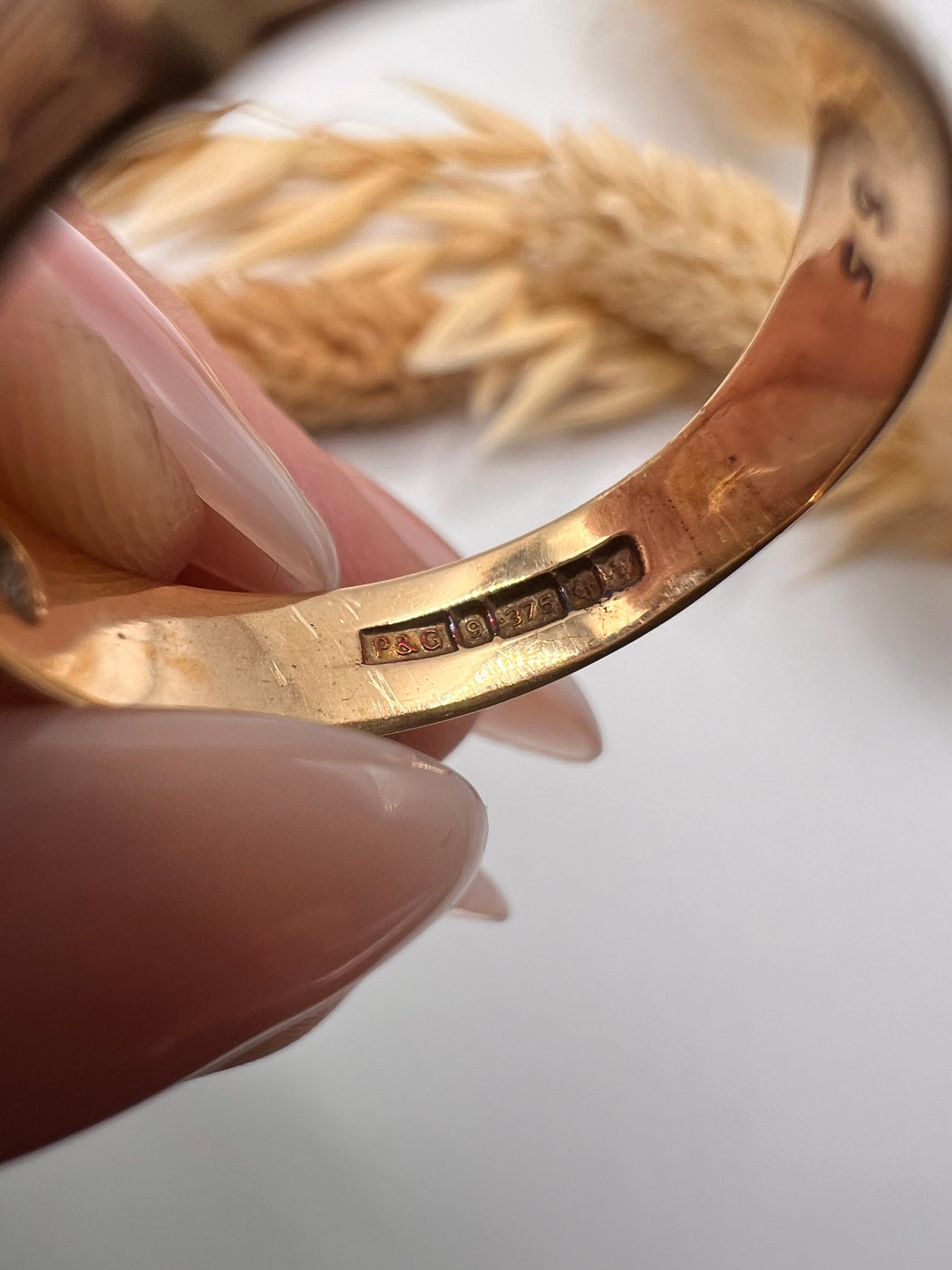 9ct Gold 1970's Buckle Ring
