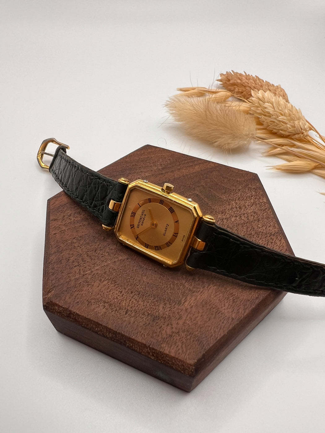 Vintage 18K Gold Electroplated 9014 Raymond Weil Watch Boxed