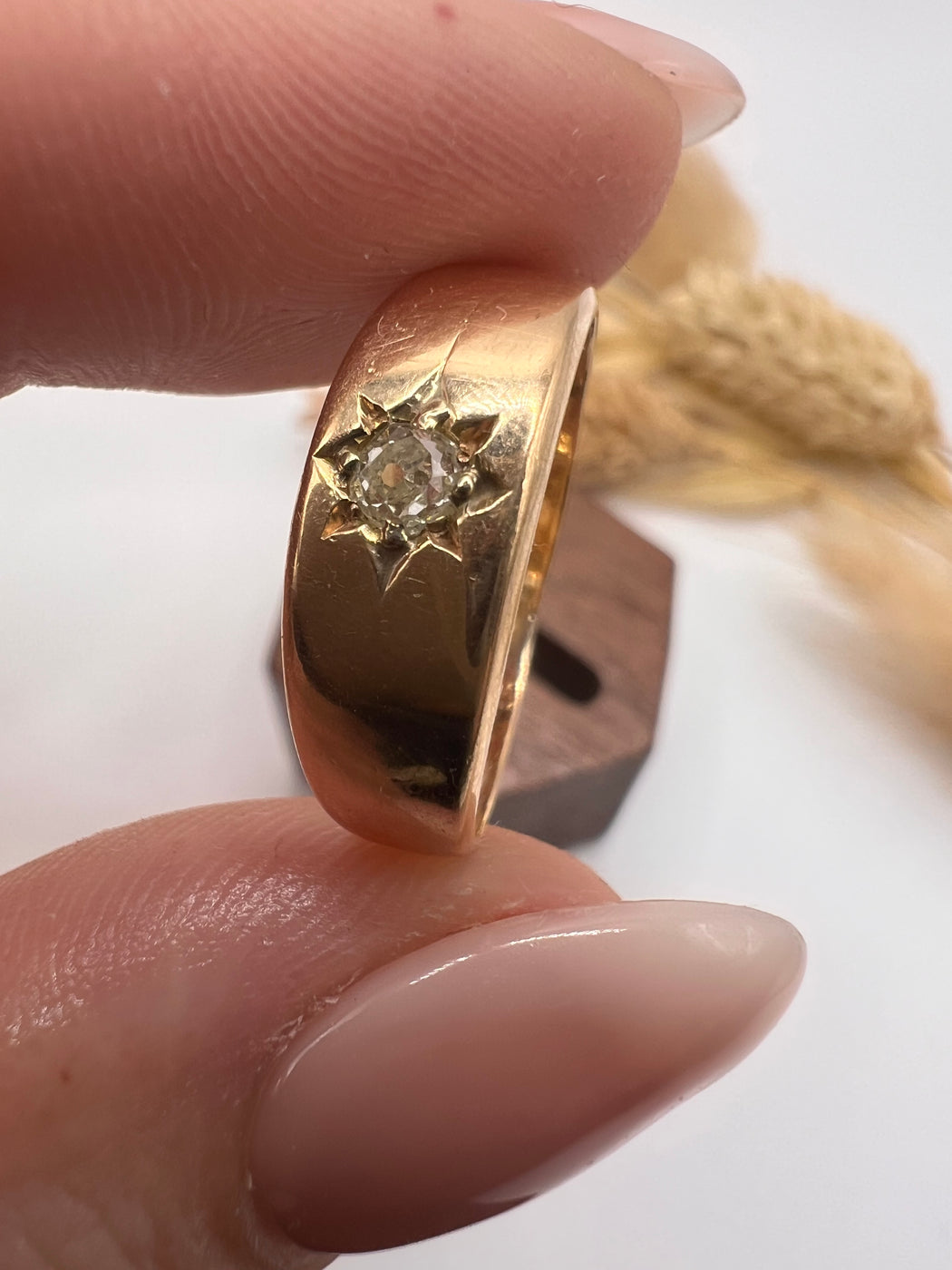 15ct Star Set Old Cut Diamond Gypsy Ring