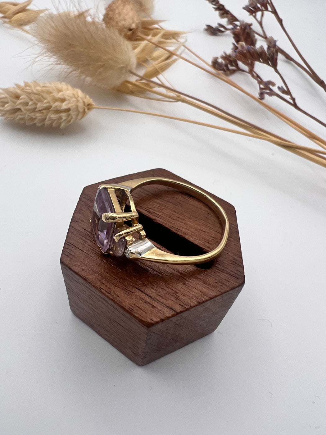 9ct Gold Amethyst and Diamond Ring