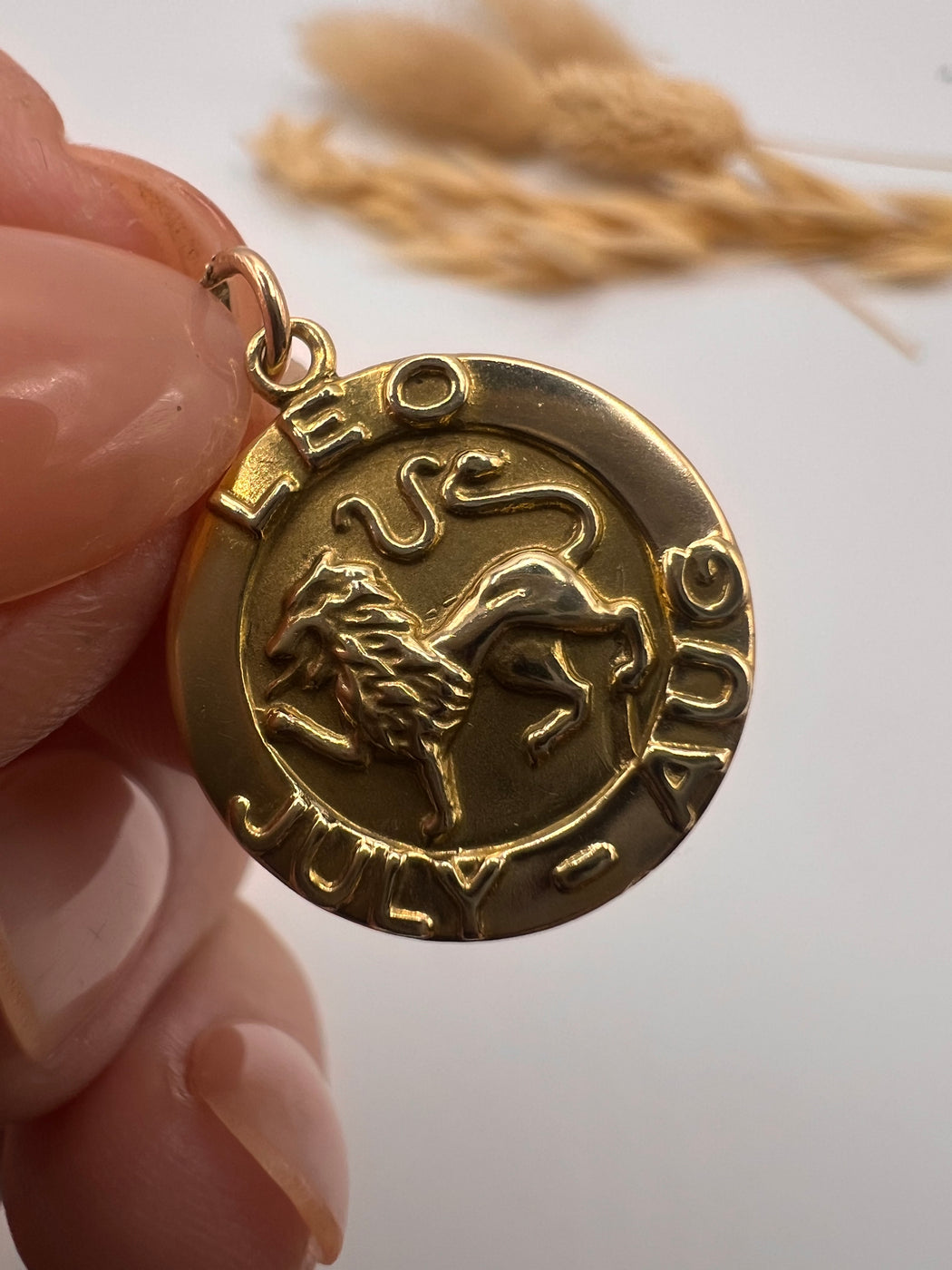 Vintage 9ct Leo Zodiac Sign Charm