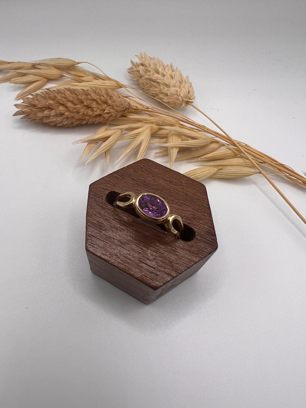 Vintage 9ct Gold Amethyst Ring