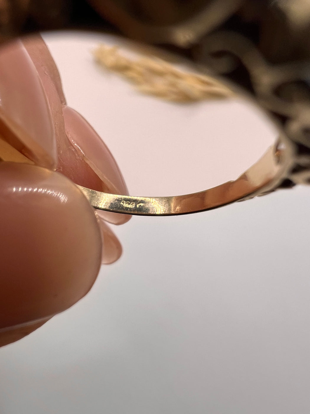 9ct Yellow Gold Garnet Trilogy Ring