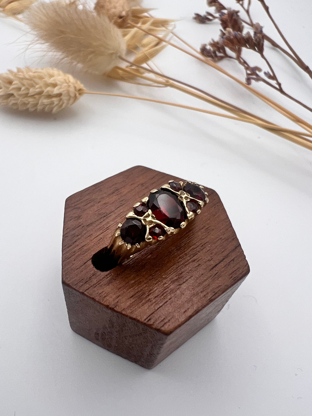 9ct Gold Multi Garnet Ring Size M