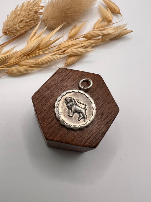 Vintage Silver Zodiac Leo Charm