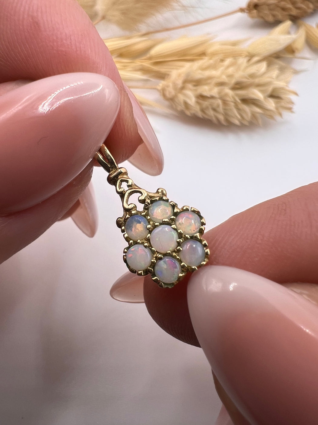 Vintage 9ct Gold Opal Stone Cluster Pendant