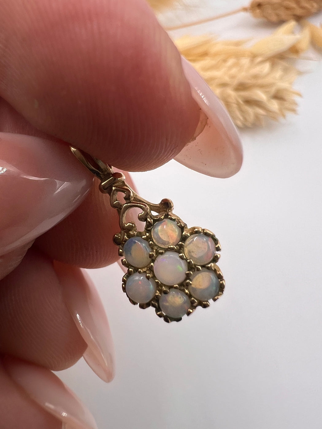 Vintage 9ct Gold Opal Stone Cluster Pendant