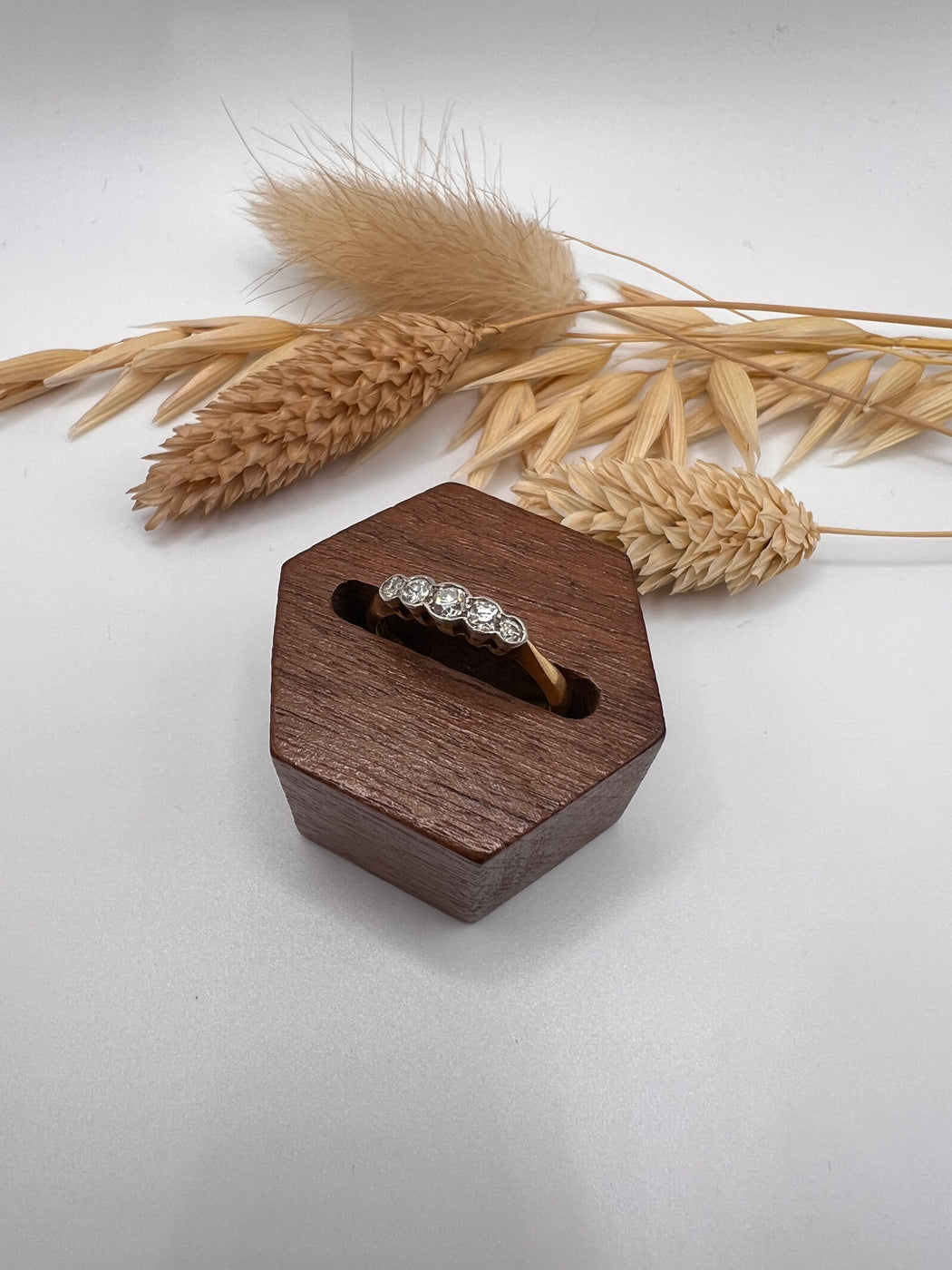 18ct Fine Platinum Old Cut Art Deco Ring