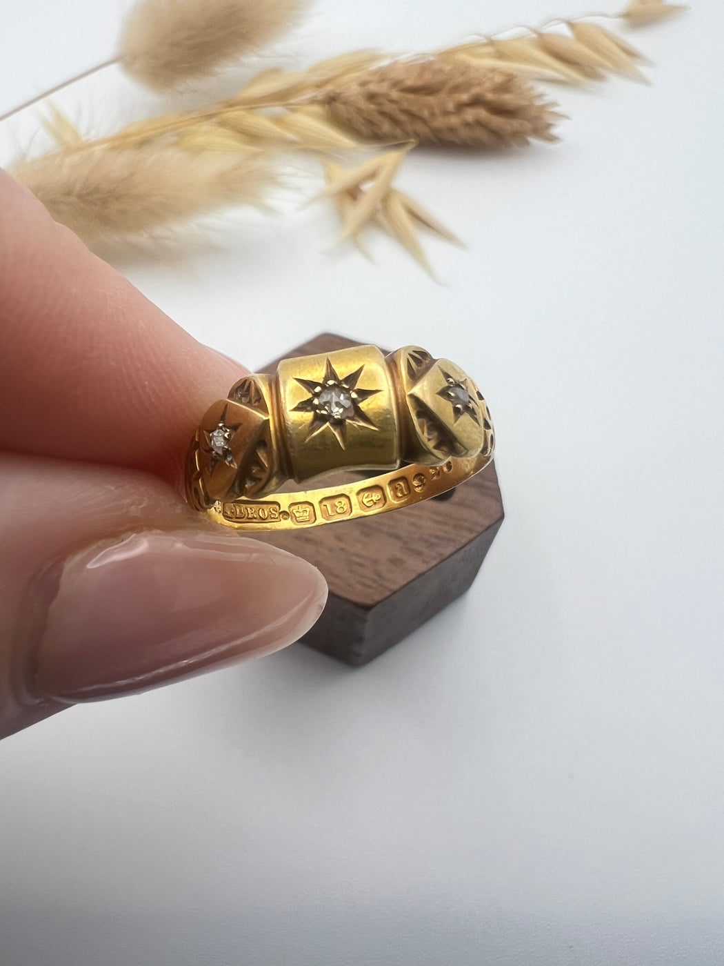 Edwardian 18ct Diamond Trilogy Ring
