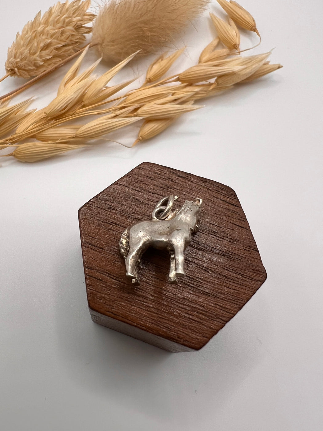 Vintage Silver Horse Looking Left Charm