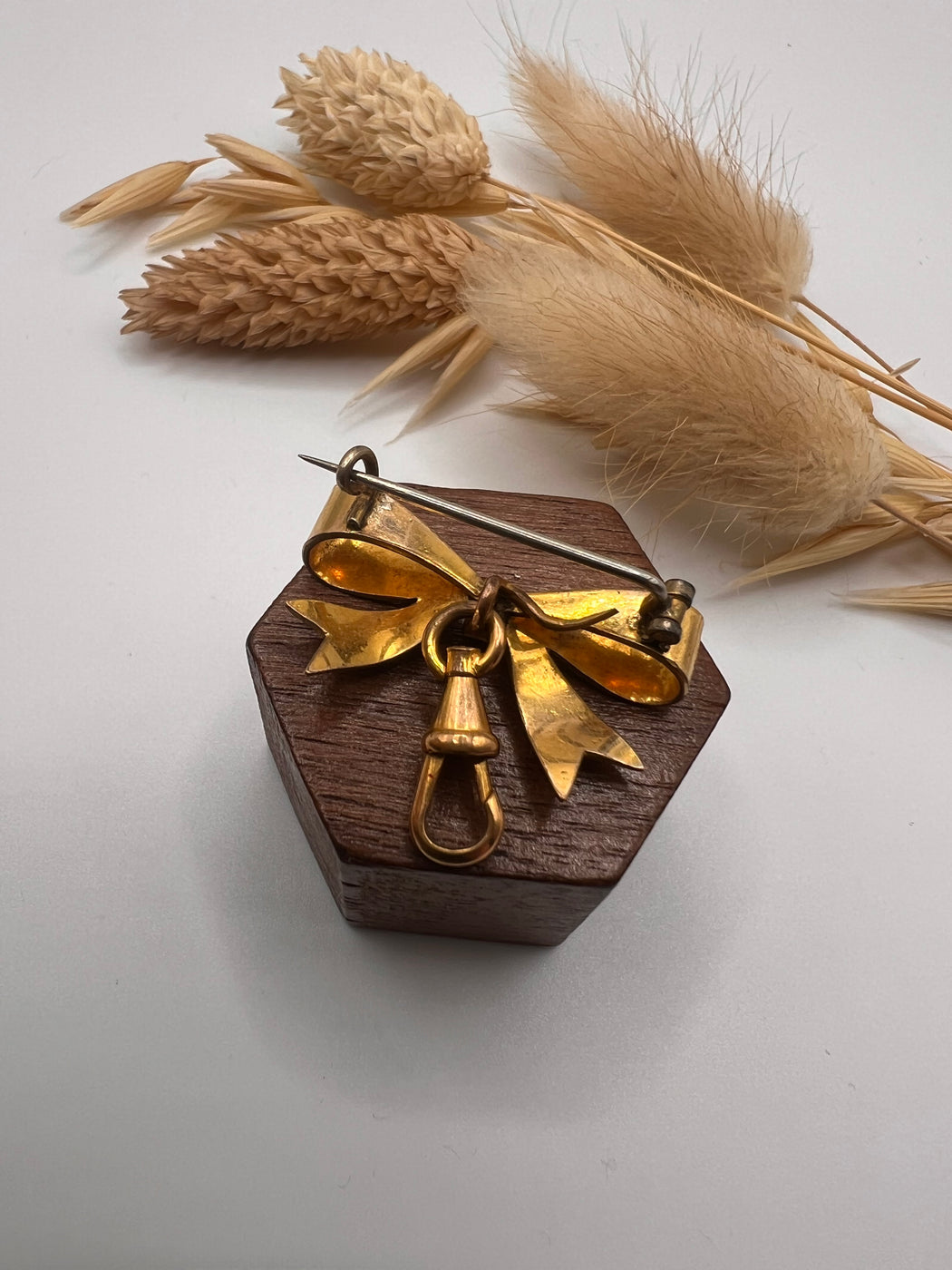 Antique Victorian Rolled Gold Bow Brooch With Dog Clip