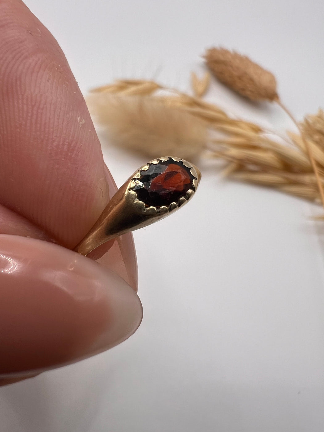 Vintage 9ct Gypsy Set Garnet Ring