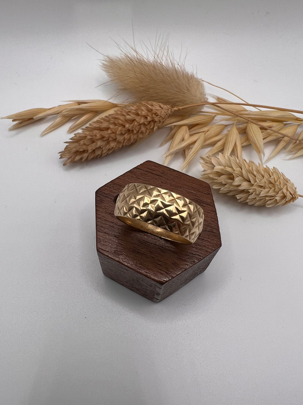 Chunky 70’s Patterned Cigar Band