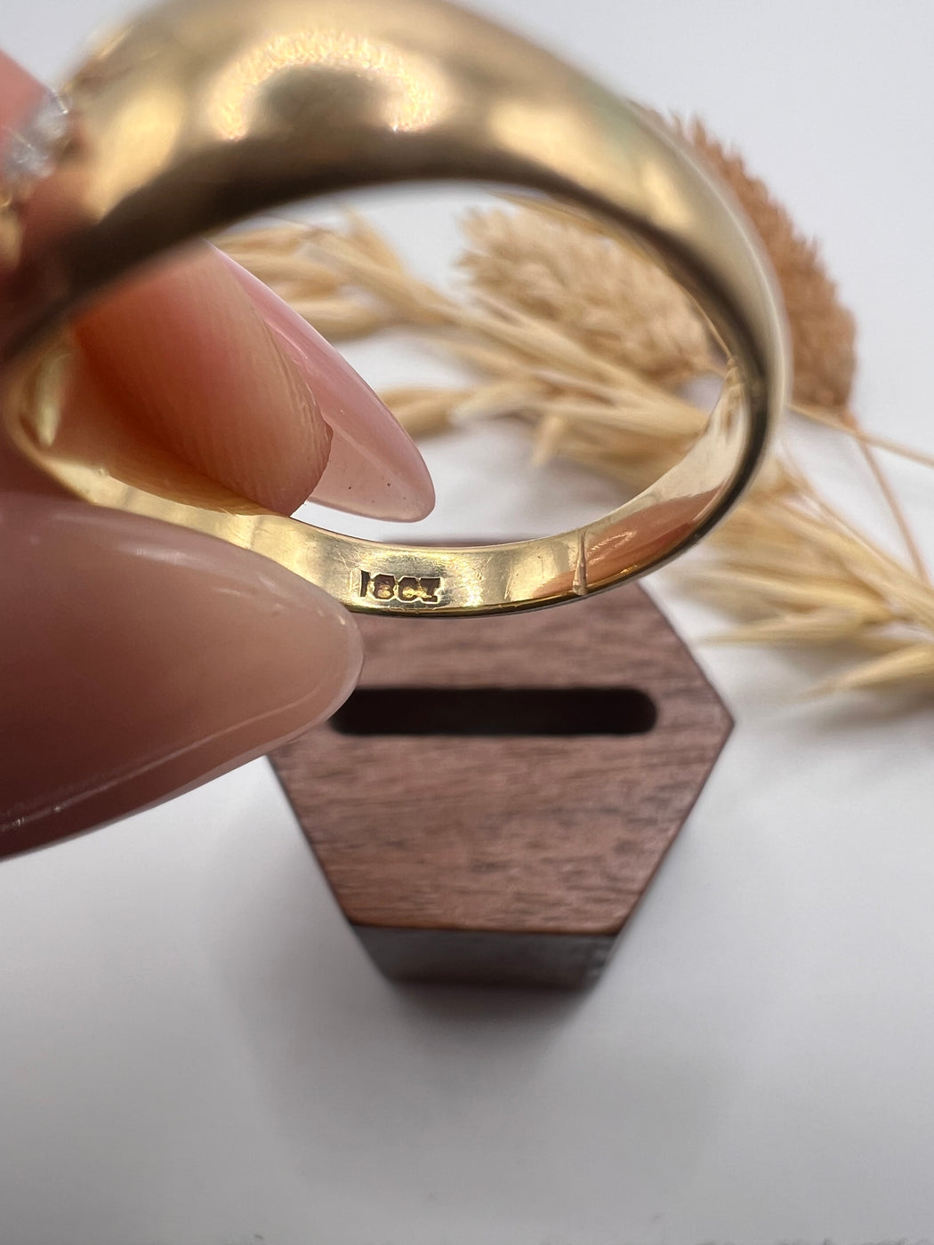 Antique 18ct Old Cut Star Set Gypsy Ring