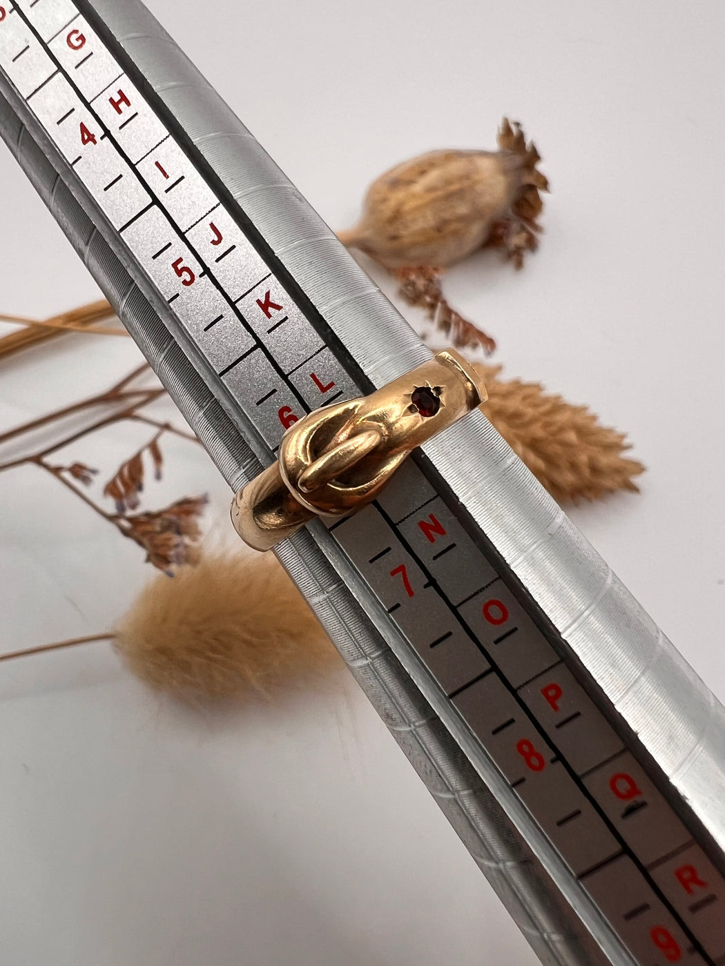 Vintage 9ct Gold and Garnet Buckle Ring