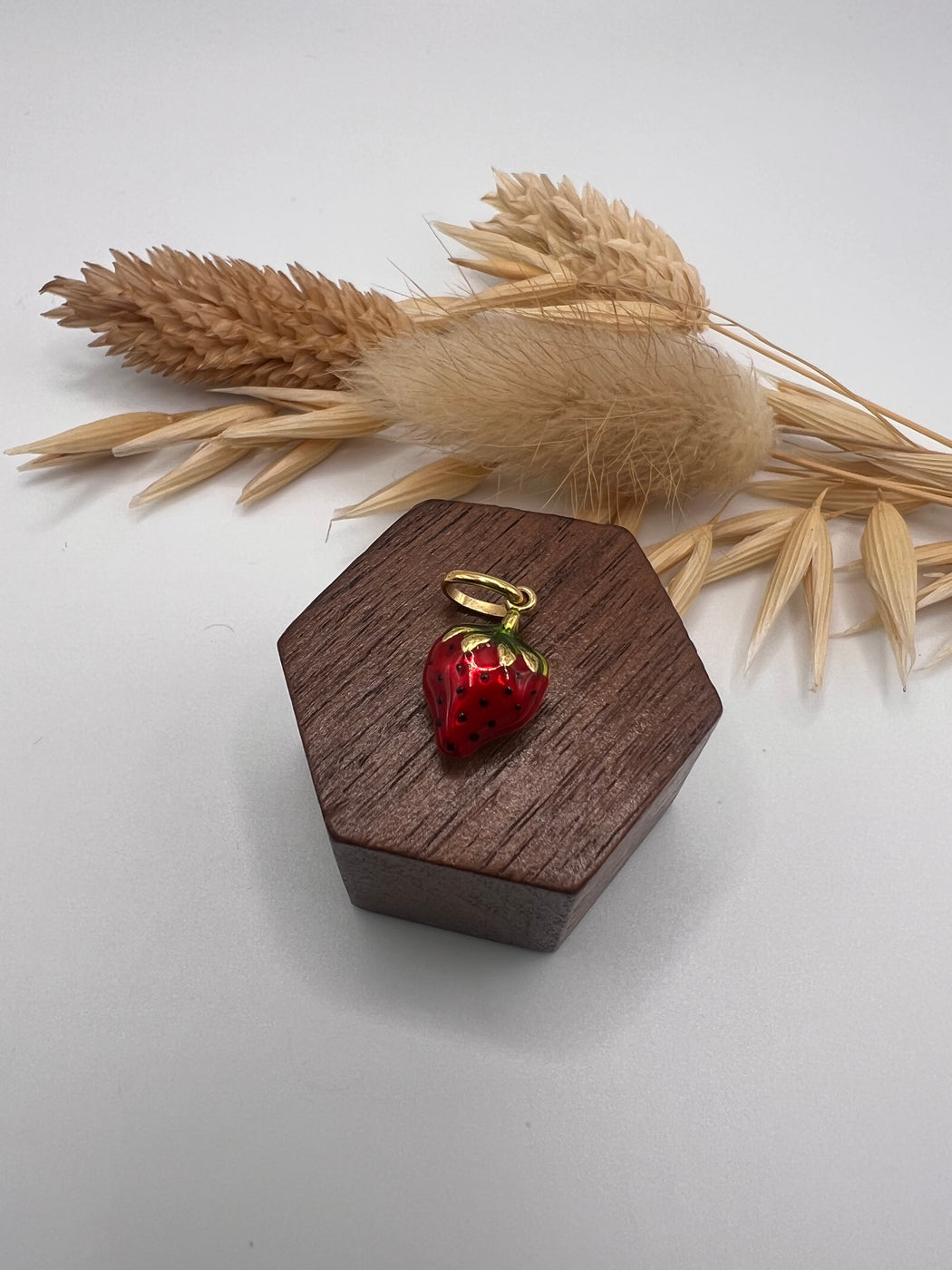 Vintage 9ct Gold And Enamel Strawberry Charm