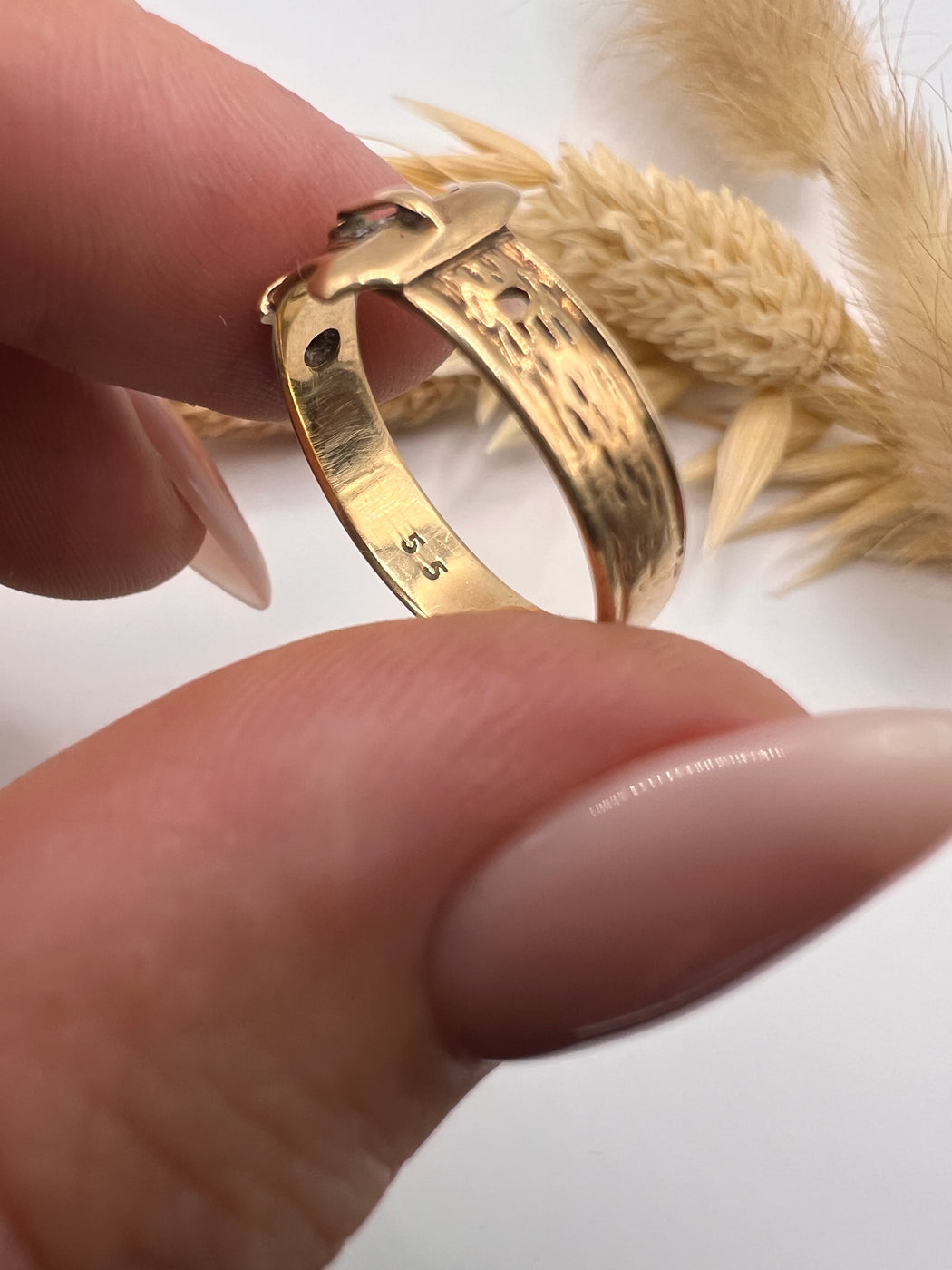 9ct Gold 1970's Buckle Ring