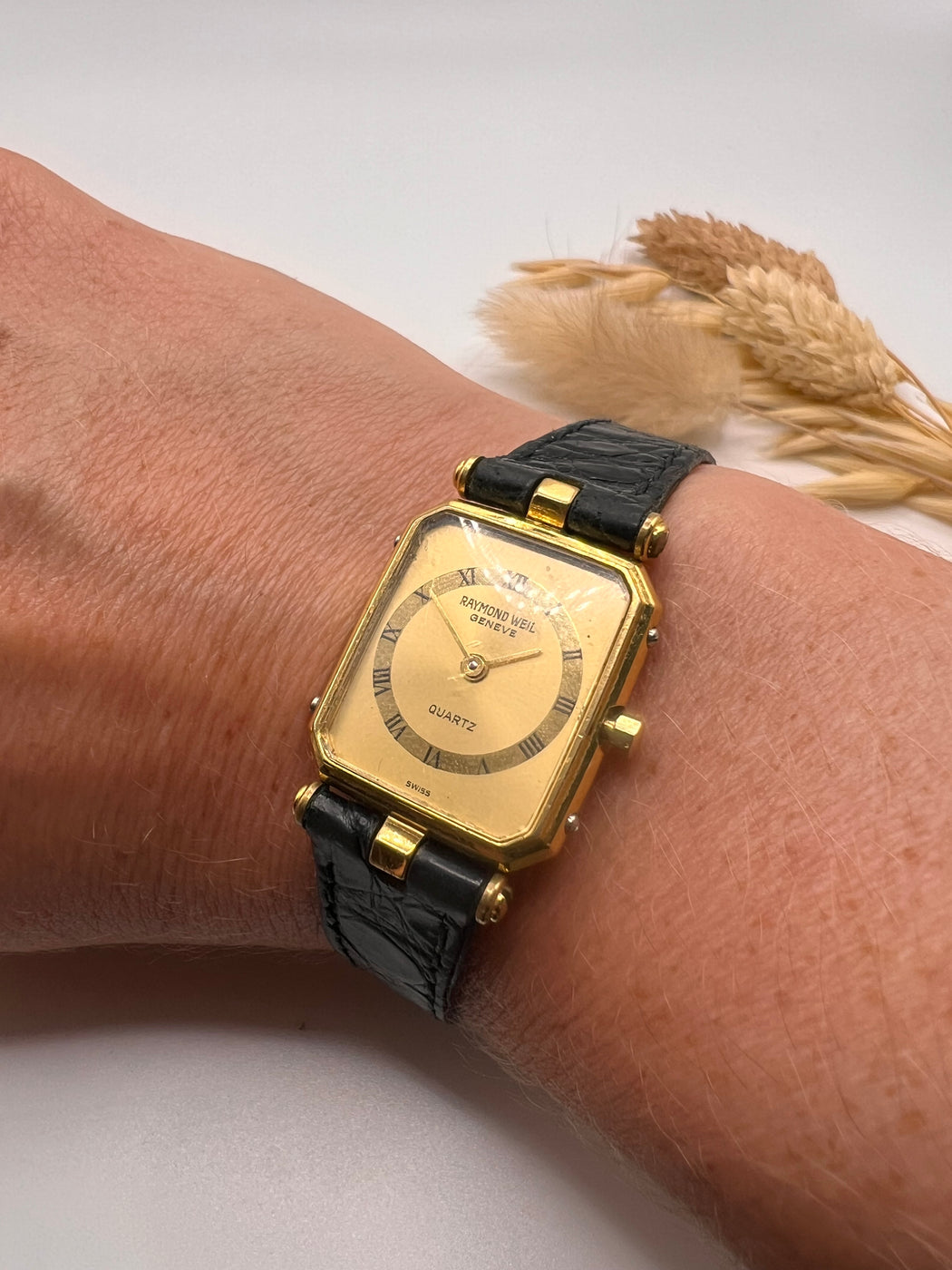 Vintage 18K Gold Electroplated 9014 Raymond Weil Watch Boxed