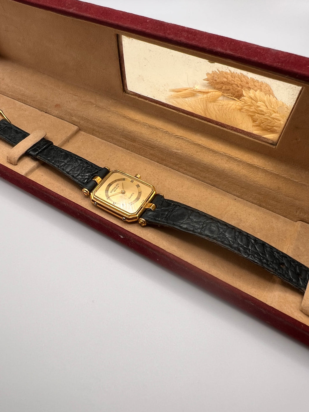 Vintage 18K Gold Electroplated 9014 Raymond Weil Watch Boxed