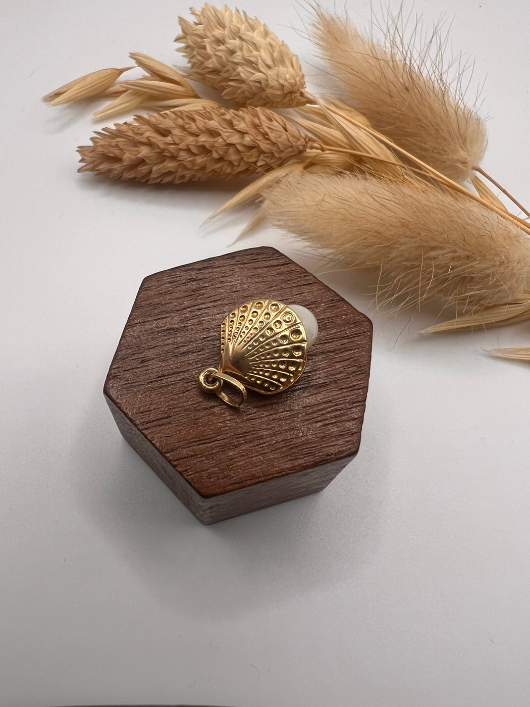 Vintage 9ct Oyster With Pearl Charm