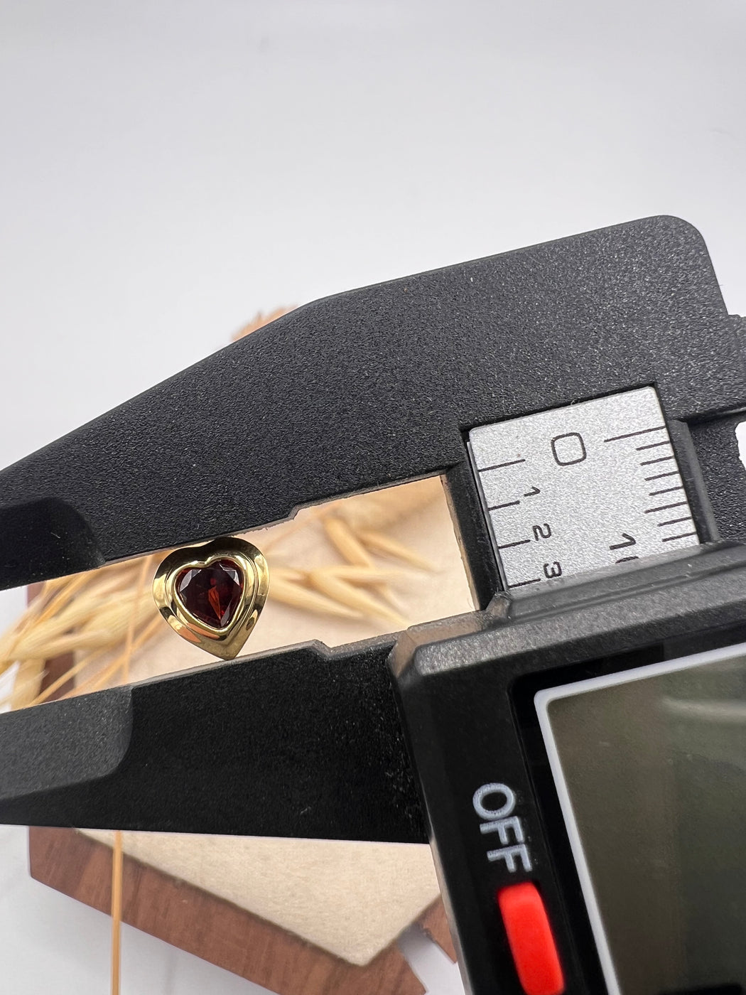 18ct Gold and Garnet Heart Earrings